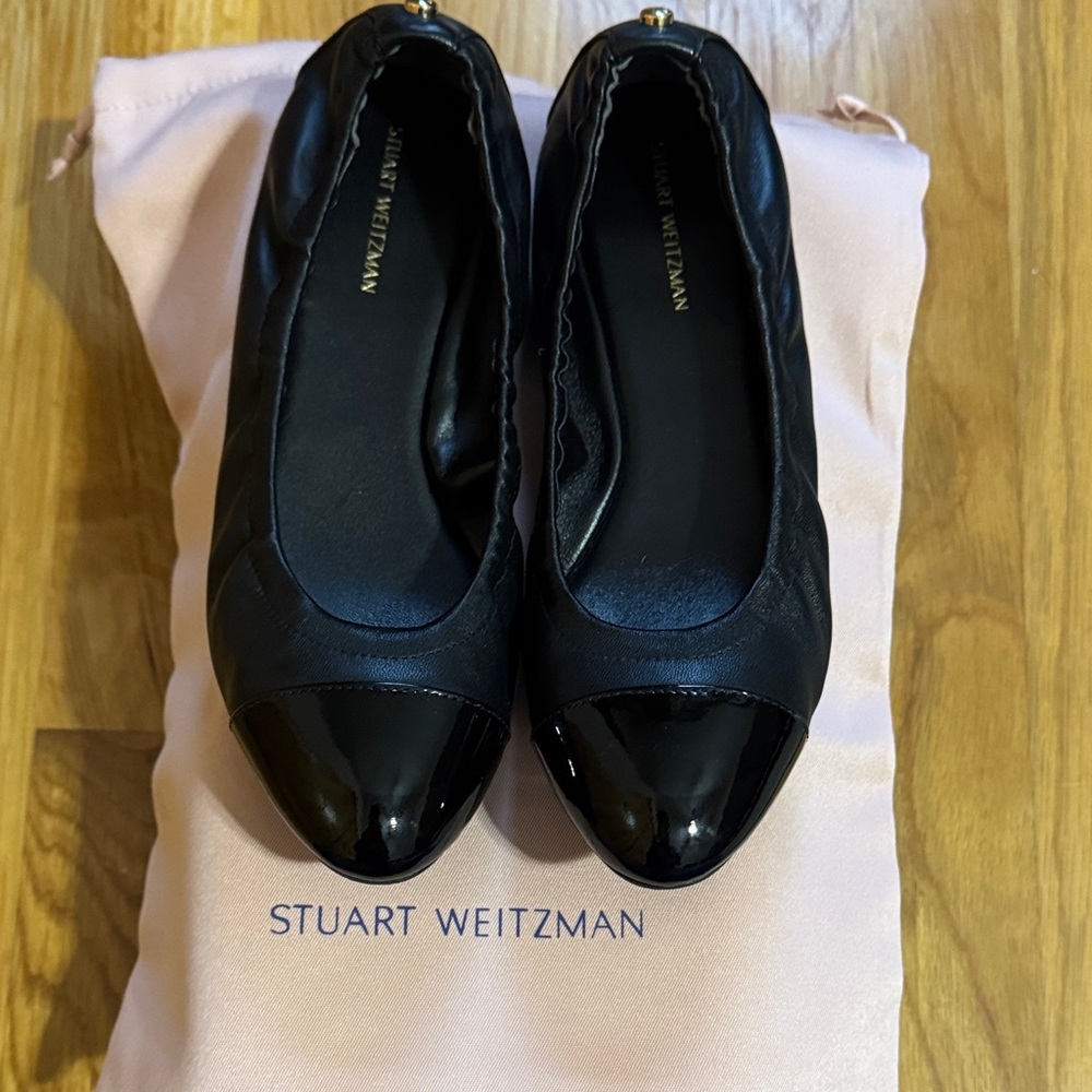 Stuart Weitzman Black Leather Gabby Ballet Flats with  Cap Toe Patent Leather